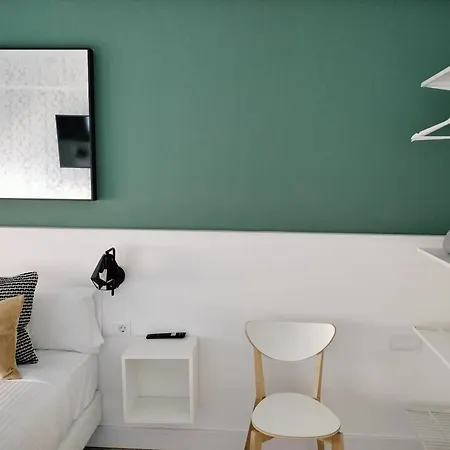 Room27- Center Couette-café *
